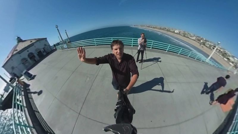 Файл:Jefferson Graham on Manhattan Beach Pier.jpeg